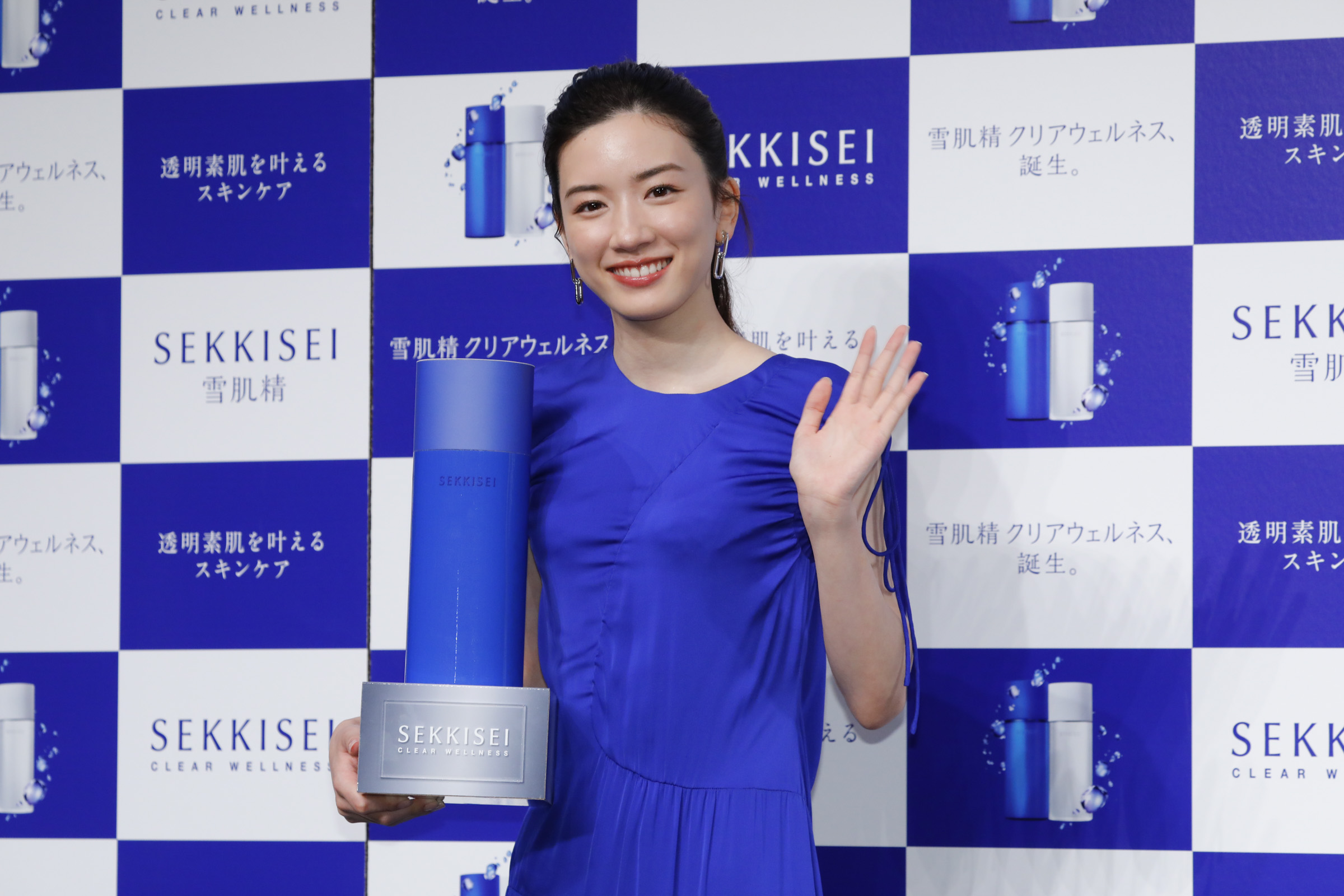 永野芽郁さんが『雪肌精』の新しい道を切り開く『雪肌精 クリアウェルネス』シリーズの新ミューズ就任！