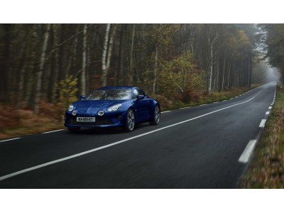 限定車 アルピーヌ A110 ブルー アビスの購入申込受付を開始