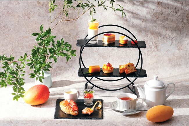 【ホテル雅叙園東京】品種による特徴の違いを活かした「マンゴーアフタヌーンティー」2種のマンゴーをさまざまなスタイルで堪能