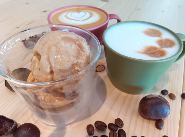 【ロクメイコーヒー】秋の味覚、旬の栗を使用した「栗のアフォガード」と「焼き栗ラテ」を9月24日より販売開始いたしました。