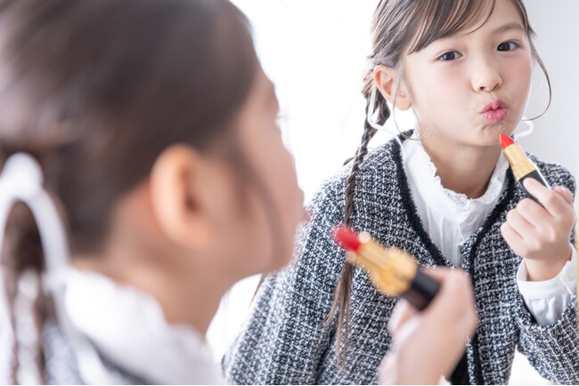 プレスリリース「特別な日にちょっとだけ背伸びをして、いつもより大人っぽい私。入学記念写真new visual【Cosmetic Lady】登場。」のイメージ画像