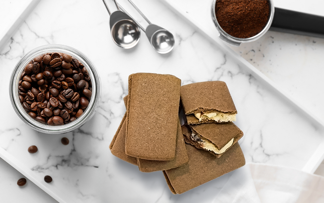 「ミカド珈琲のモカソフト(R)」で知られる老舗コーヒーロースター　 ミカド珈琲監修　軽井沢周辺地域限定ご当地焼き菓子「ラング・ド・シャ」「レーズンサンド」9月9日（火）新発売