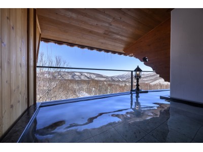 “空中露天風呂”を新規オープン！！奥志賀高原の大自然を一望できる露天風呂で癒しのひとときを！