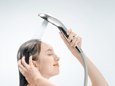 “しっかり洗浄” と “髪へのやさしさ” を両立したシャワーヘッド「キレイストシャワー」4月1日 発売