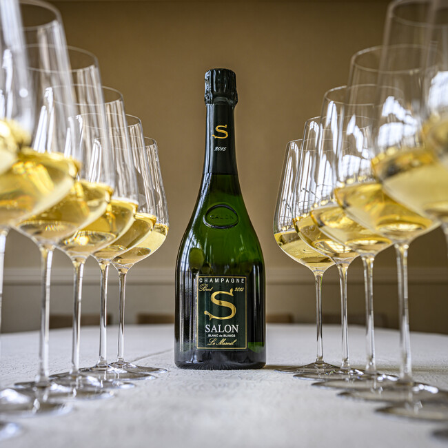 フランスの3つ星シェフマウロ・コラグレコが手がけるレストラン【CYCLE】にて、孤高の存在を貫くシャンパーニュメゾン【Champagne SALON】が一夜限りのイベント開催