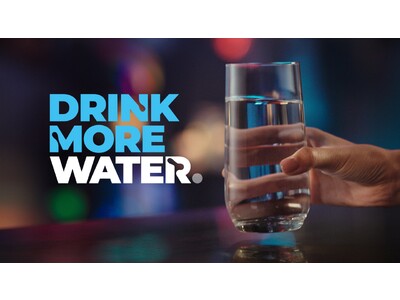 ペルノ・リカールが日本で「Drink More Water（もっと水を飲みましょう）」キャンペーンを開始