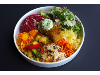 大阪・北浜でヴィーガン食を提供しているオプティマスカフェ。新作メニュー「冬のブッダボウル」「ヴィーガンモンブラン」「抹茶ラテ」をご紹介！