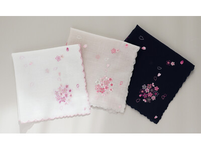 春の門出を祝う、繁栄の願いを結ぶ一枚。 祝いの象徴「くす玉」を桜で表現した、ベトナム手刺繍ハンカチーフを発売 ー 毎年好評の数量限定サンキューチャームも登場！