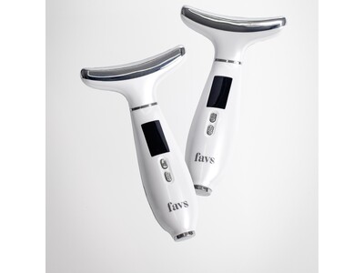 美しく時を重ねるスキンケアブランド『favs（ファブス）』、ブランド初の美顔器「GLOW-UP LIFT DEVICE」を数量限定で発売！5周年を記念した特別イベントも開催。