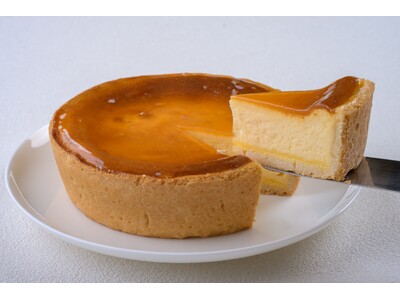 【鳥羽国際ホテル】チーズケーキ5号新発売のお知らせ　～芳醇な風味が広がる伝統のチーズケーキに新サイズ登場～