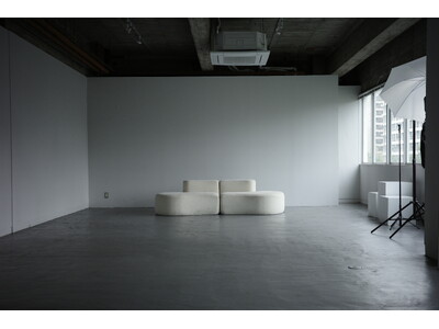 前撮りも入籍フォトも“ふたりきり”で。INAI WEDDING 名古屋が新栄にOPEN｜約100平方メートル のスタジオ空間