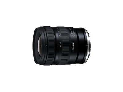 ���L�p20mm�X�^�[�g�A�N���X�ŏ��E�Ōy��*�̑���a�W���Y�[�������Y�u20-40mm F/2.8 Di III VXD (Model A062)�v�j�R�� Z �}�E���g�p����