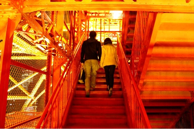 東京タワーは2月11日（水・祝）からバレンタイン企画満載！スイーツにCITYPOP！ピンクライトアップに夜の外階段開放！