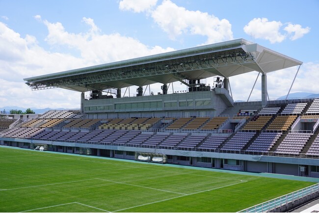 サンプロ アルウィンに「ペアシート」を新設