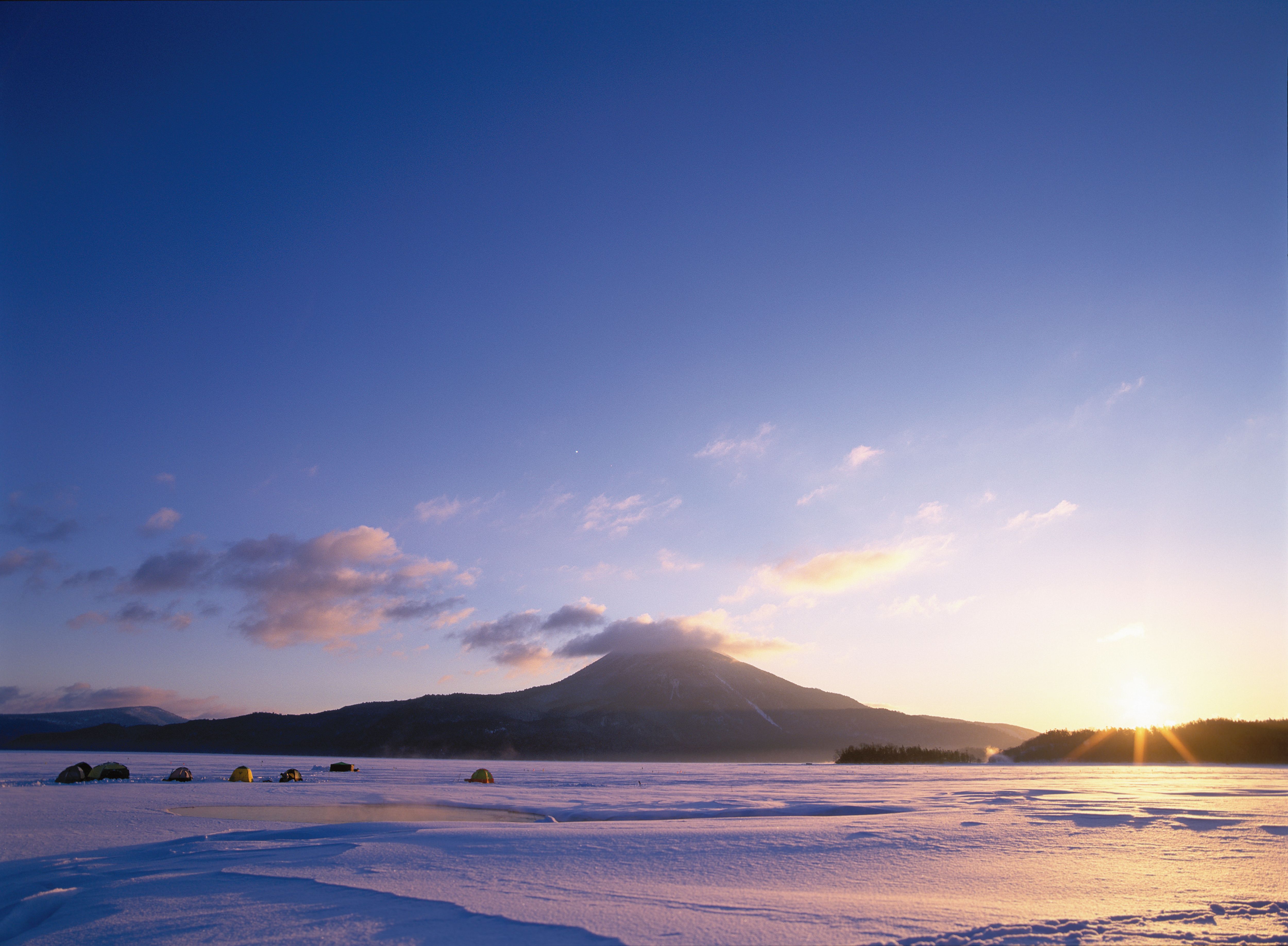 冬の道東旅をもっと安心に。札幌地区～阿寒湖地区間の送迎バス「阿寒湖エクスプレス…