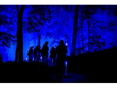 北海道、阿寒湖にて開催の体験型ナイトアクティビティ「KAMUY LUMINA（カムイ ルミナ）」。 鶴雅...