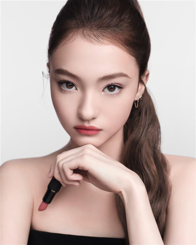 【M・A・C】「パウダー キス」シリーズが記録的ヒット。発売直後からリップスティックの1日売上が約2倍*、新リップはリニューアル前比約34倍*に