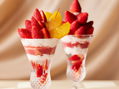 【果実屋珈琲】旬果実「愛媛県産 紅まどんな」と「こだわり苺」のパフェを販売