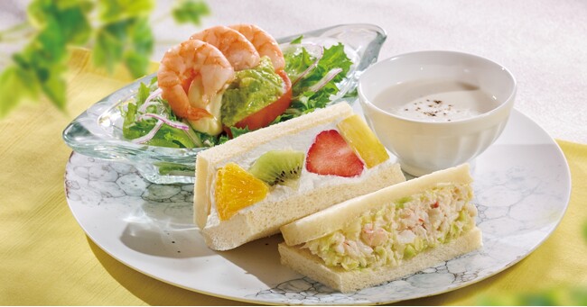 【果実屋珈琲】期間限定「海老アボカドの彩り野菜サラダ 選べるサンドプレート 冷たいスープ付き」を販売