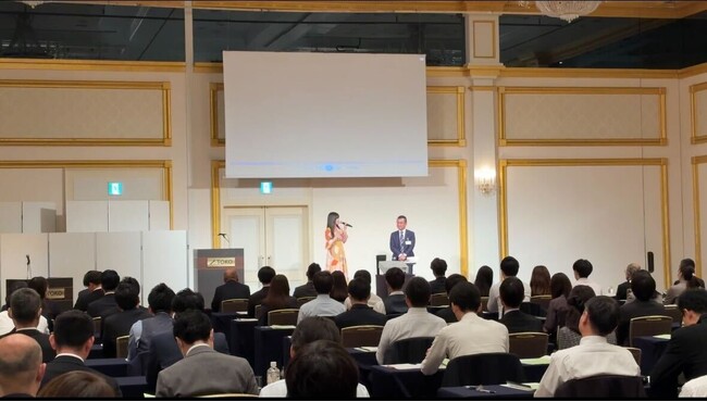 株式会社トーコーの採用向けのリクルート用オリジナルソングをMusic With（ミュージックウィズ）が制作。100名以上の社員の前で生歌唱を披露。