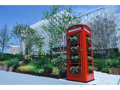 「大阪・関西万博」英国パビリオンの赤い電話ボックスが関西国際空港に設置されました！