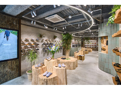 BIRKENSTOCK 渋谷コンセプトストアがオープン。渋谷の街の“流れ”から着想を得た、ブランドの世界観を体現する新たな拠点。