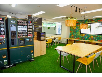 【月間9万人利用】無人カフェ「セルフカフェ早稲田店」が8/15オープン！ドリンク1杯で時間無制限・電源Wi-Fi完備。会員登録不要・完全無人で早大生や社会人の“セカンドデスク”へ