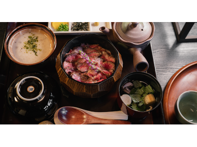 【愛知・瀬戸】【12/27～12/29／売り切れごめん】1日10食限定「 瀬戸山麓牛を使用した～牛まぶし御前～」 合掌造り×囲炉裏で過ごす“今年最後のご褒美ランチ”！！｜自然薯茶屋