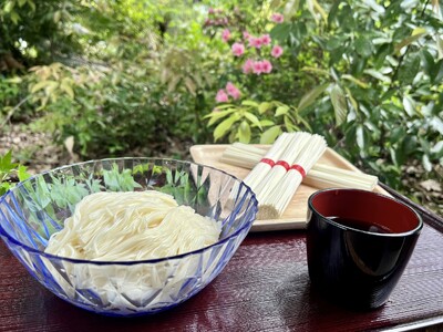 【兵庫県宍粟市】肉の居場所がさらに危うい。GW限定、野菜マルシェ＆締めのそうめんで楽しむ温泉併設の日帰りBBQ体験〈ウッドデザインパーク与位〉