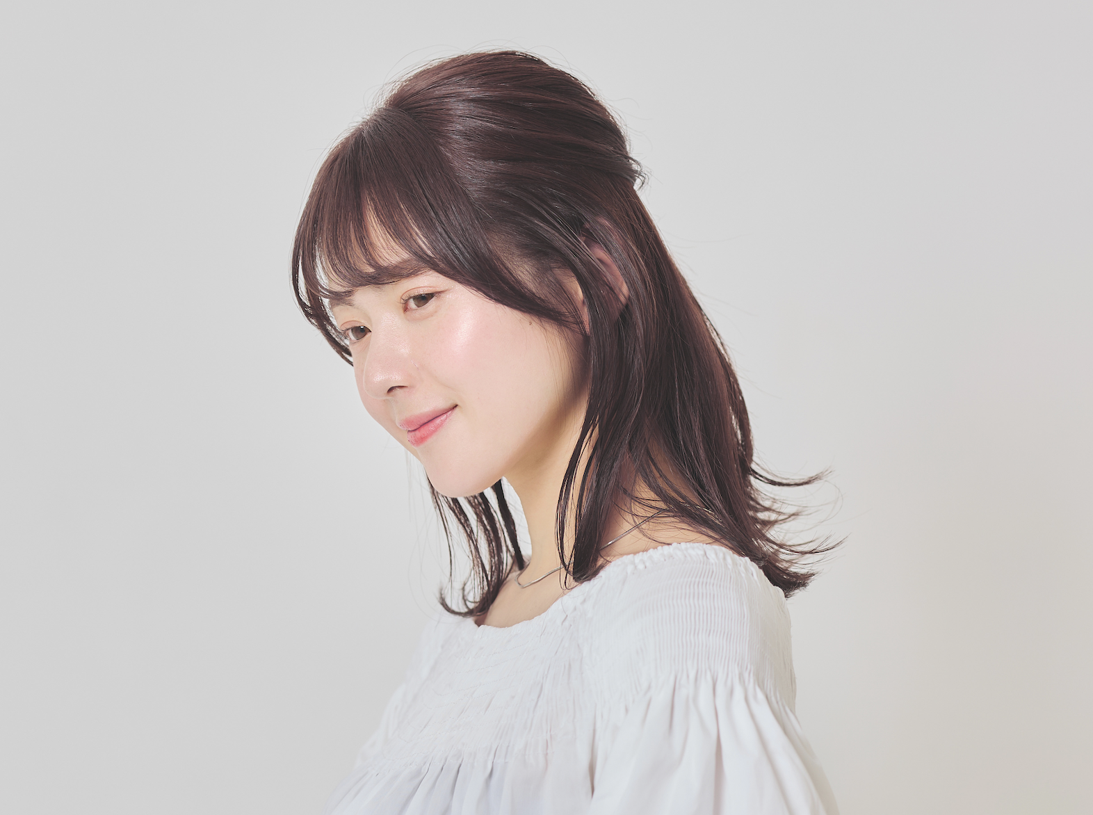 この秋の主役カラー「モーヴブラウン」、COLORISから新登場