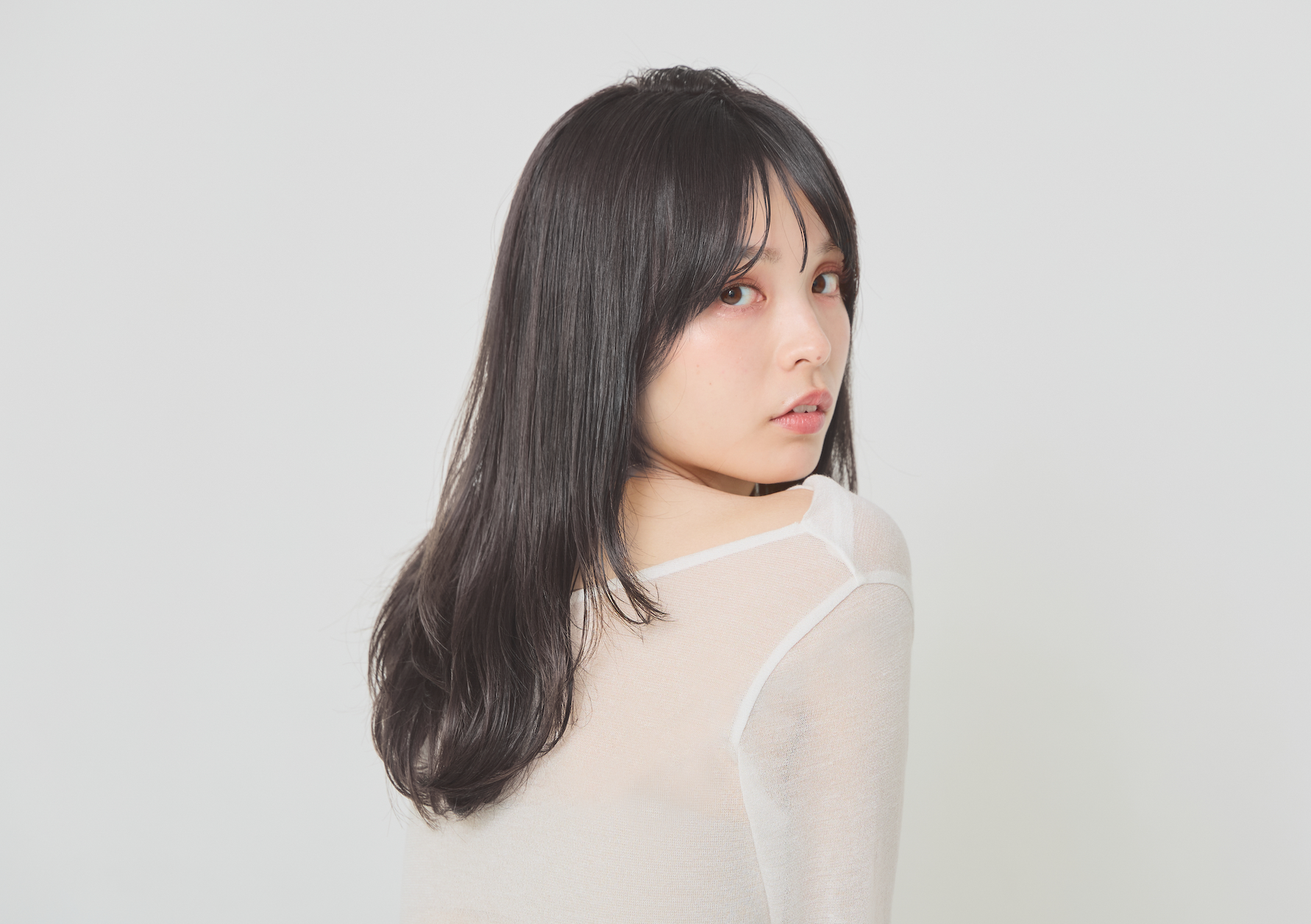 透明感×くすみで、軽やかな抜け感。「ミスティアッシュ」がCOLORISから新登場