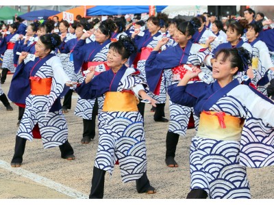 全国各地のよさこいを巡った「よさこいフラッグ」が6本全て集結し、演舞を披露!「第20回瑞浪バサラカーニバル」