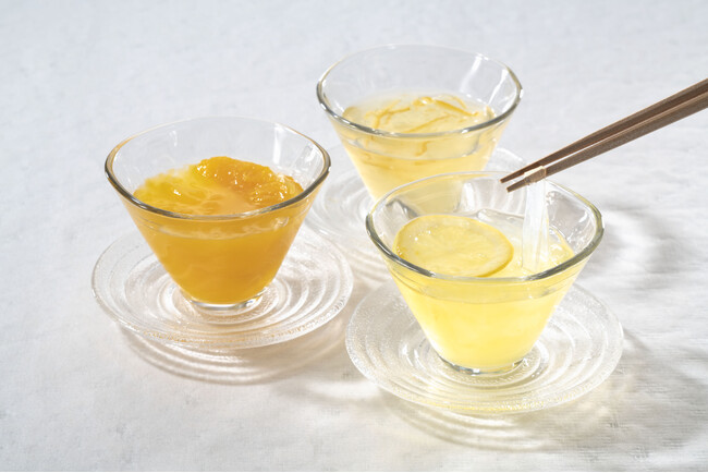 葛きり×国産果実の涼菓「TSURU涼涼」に、「伊予柑(いよかん)」が新登場。7月中旬より一部店舗・オンラインにて販売を開始します。