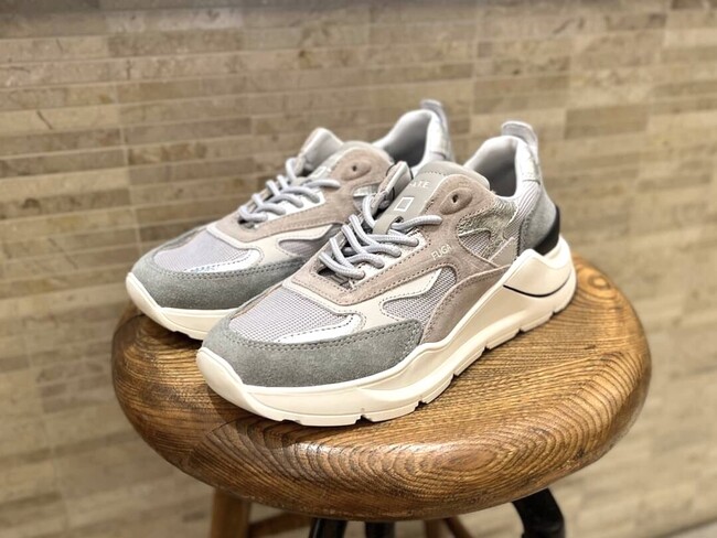 Parigot パリゴ 30周年のコラボレーションアイテムも イタリア発のスニーカーブランド D A T E デイト から22aw新作アイテムが入荷致しました 山陽新聞デジタル さんデジ