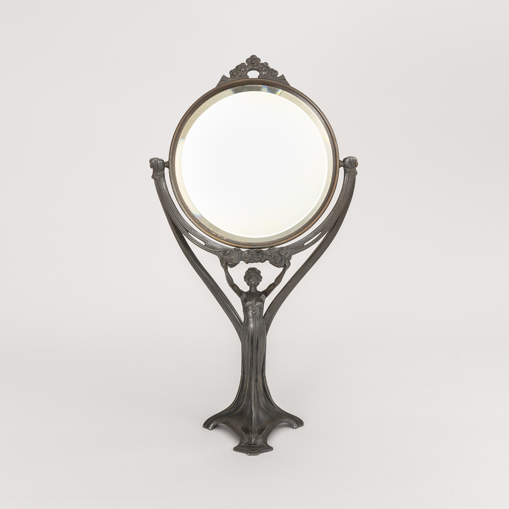 化粧文化ギャラリー2026年通期テーマ 「よそおう わたし」前期「鏡を見つめて」展を4月10日（金）より開催