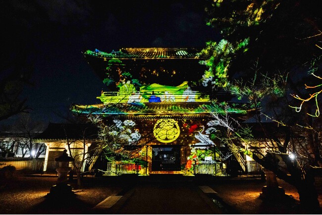一旗プロデュース「徳川将軍家菩提寺 成道山大樹寺 デジタルアートナイト 2025」の公式記録映像を公開。徳川家康ゆかりの大樹寺で山門へのプロジェクションマッピングと非公開文化財を再現する夜間特別拝観。