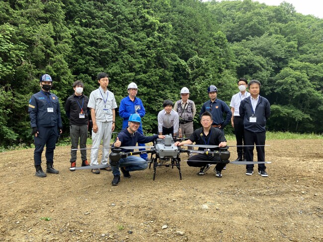 トルビズオン、NO LIMIT FACTORYと広島県神石高原町でDJI FlyCart30を用いた災害搬送訓練を実施