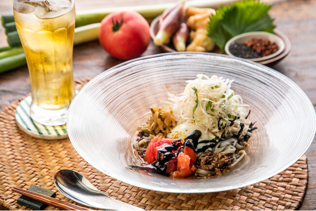 夏に人気の担々麺をフォー専門店がアレンジ！ハマる、『冷やし黒担々フォー』新発売【COMPHO】