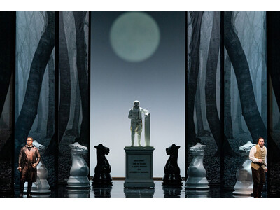 �y�V��������z���[�c�@���g��ʂ̃A���A���Ԃ� �H��̃v���C�{�[�C�̕���w�h���E�W�����@���j�x