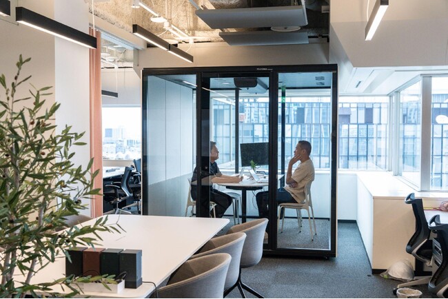 moomoo証券株式会社、「6人用テレキューブ」を導入