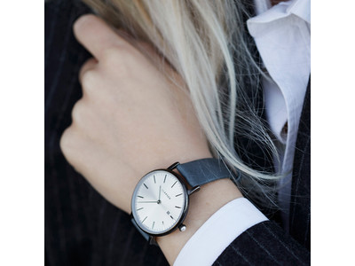 デンマークの腕時計ブランド「LLARSEN /エルラーセン」 レディースコレクションで初のオキシダイジング加工を施したモデル「ELVIRA」を発売。
