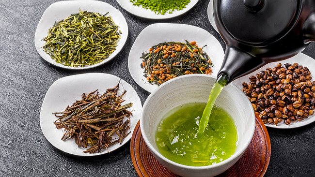 日本茶が「好き」な人が8割を占める　60代は「茶葉から淹れる」人が4割