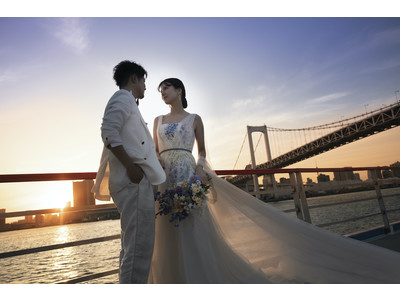 隅田川の屋形船を使った新たなフォトウェディングサービスがスタート。