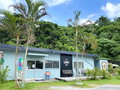 沖縄・名護の人気タコス店「サニータコス」が8月11日で6周年！スペシャルタコス２種【ガーリックシュリンプ／アグー豚パイとんステーキ】を限定販売、オリジナルレモネード半額など感謝企画も実施！
