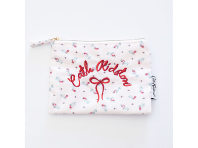 【Cath Kidston】日本再上陸後最も人気のアート「Rose Miniature（ローズミニチュア）」のフリルトートなど要望多数につき6月19日（金）に再販決定！