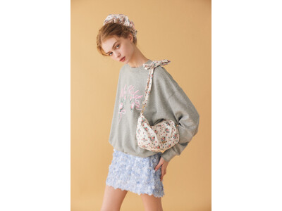 【Cath Kidston】2026AWアーカイブアート『Garden Bouquet（ガーデン ブーケ）』 のハーフムーン型バッグやバレッタなど新作9月4日（金）発売開始！