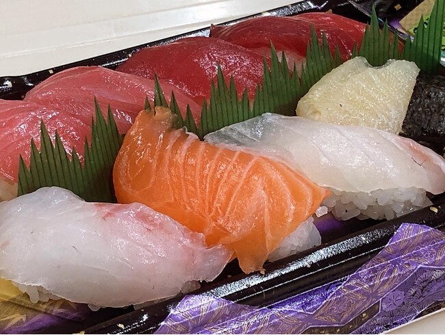 生け簀の魚をさばくから究極の鮮度！プロの料理人が仕入れにくる店！ 綿半フレッシュマーケット平島店が４月20日よりリニューアルオープン！