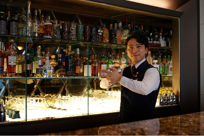 【ザ・カハラ・ホテル&リゾート 横浜】世界一の称号を得たバーテンダー 高橋 裕也がTHE KAHALA Loungeに着任