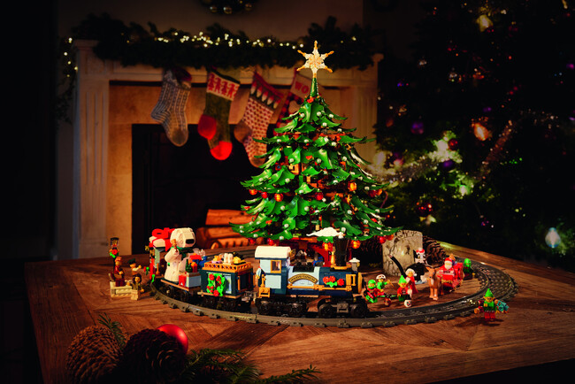 遊び心あふれる“クリスマスホームデコレーション”を豊富なラインアップで提案　大切な人と一緒に組み立てた後は飾って楽しめる“クリスマスを彩る”新製品が登場