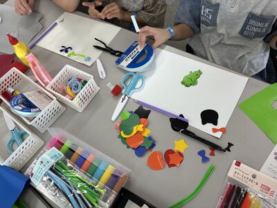 膜材を活用した子ども向けアートワークショップを実施